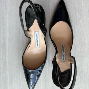 Manolo Blahnik • Patent Carolyn